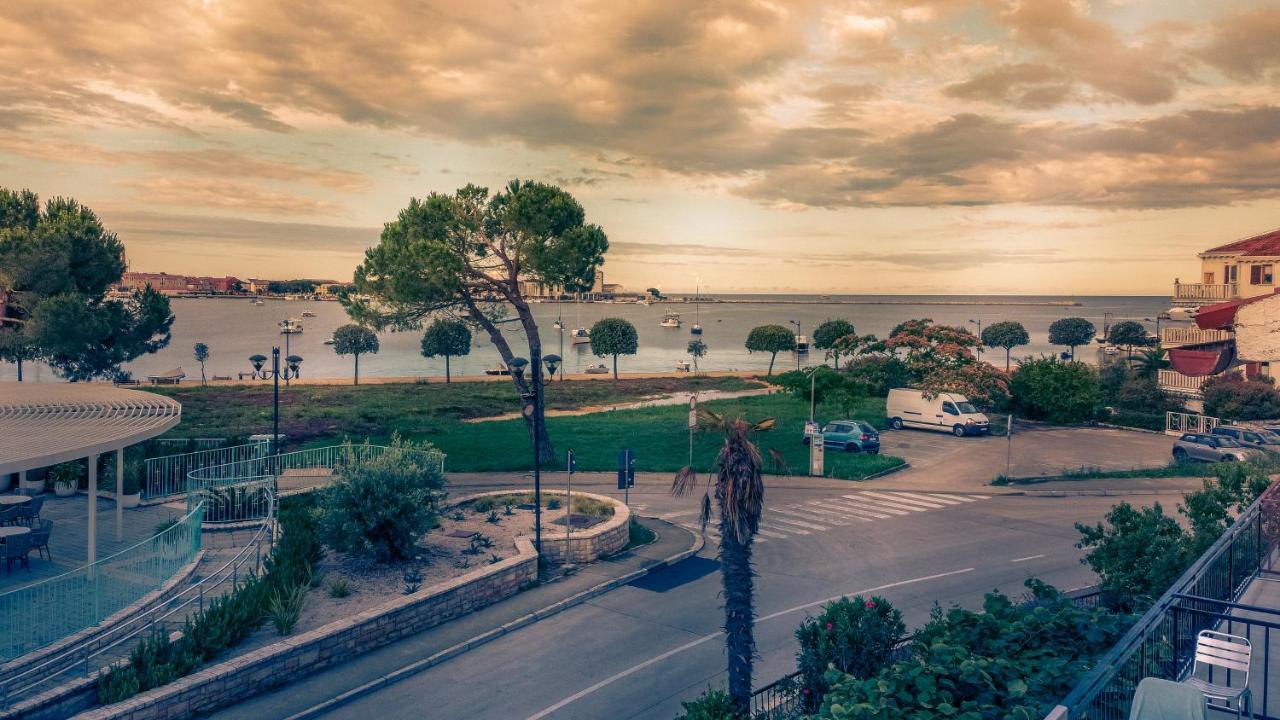 Villa Umag Seafront Ngoại thất bức ảnh